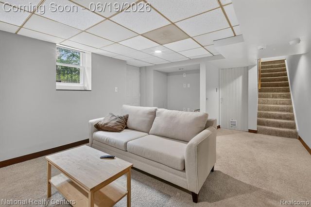 360 Woodland Drive, South Lyon, MI 48178