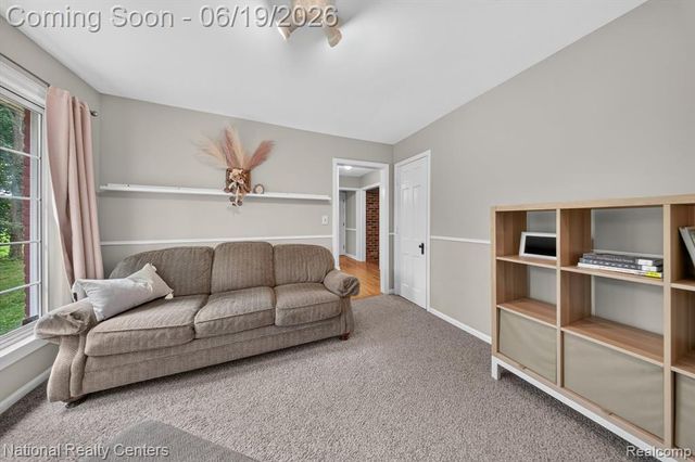 360 Woodland Drive, South Lyon, MI 48178