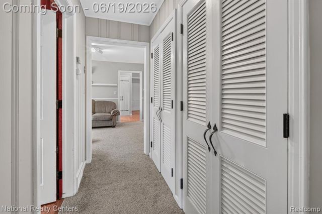 360 Woodland Drive, South Lyon, MI 48178