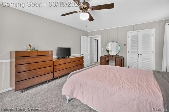 360 Woodland Drive, South Lyon, MI 48178
