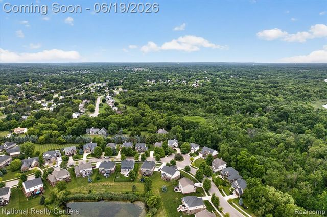 360 Woodland Drive, South Lyon, MI 48178