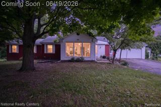 360 Woodland Drive, South Lyon, MI 48178