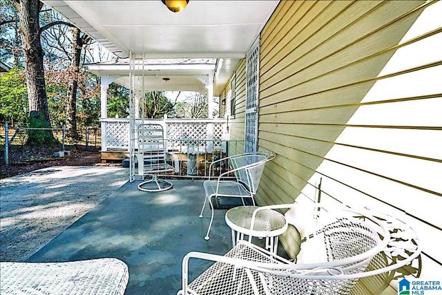 1932 4TH STREET NE, Center Point, AL 35215