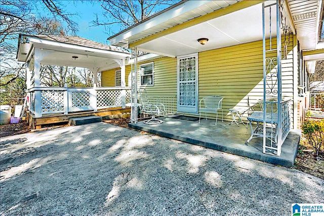 1932 4TH STREET NE, Center Point, AL 35215