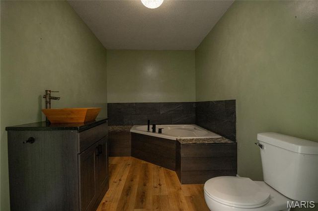 112 E 3rd Street, Grandin, MO 63943