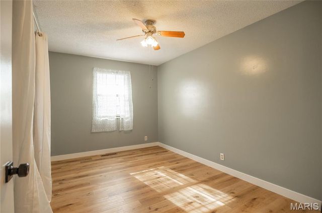 112 E 3rd Street, Grandin, MO 63943