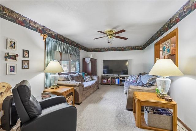 106 Peach Tree Lane, Greenwood, MO 64034