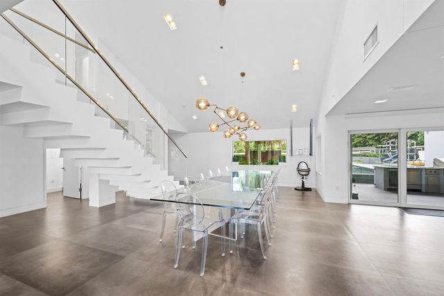 7047 San Sebastian Circle, Boca Raton, FL 33433