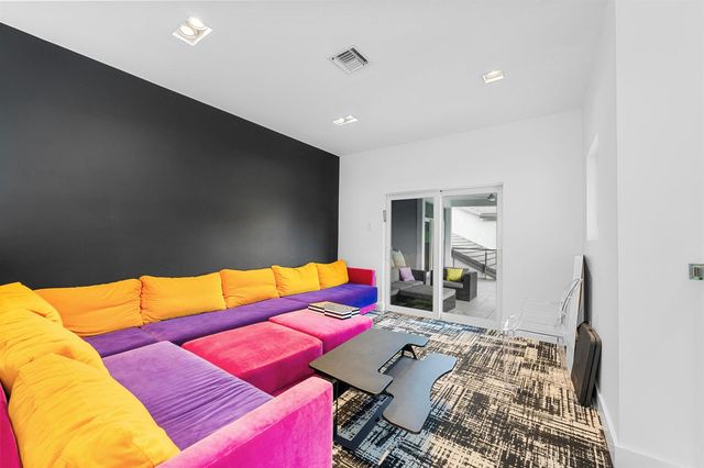 7047 San Sebastian Circle, Boca Raton, FL 33433