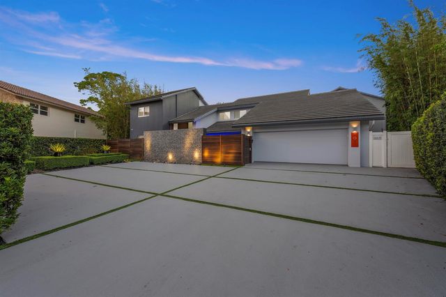 7047 San Sebastian Circle, Boca Raton, FL 33433