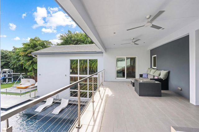 7047 San Sebastian Circle, Boca Raton, FL 33433