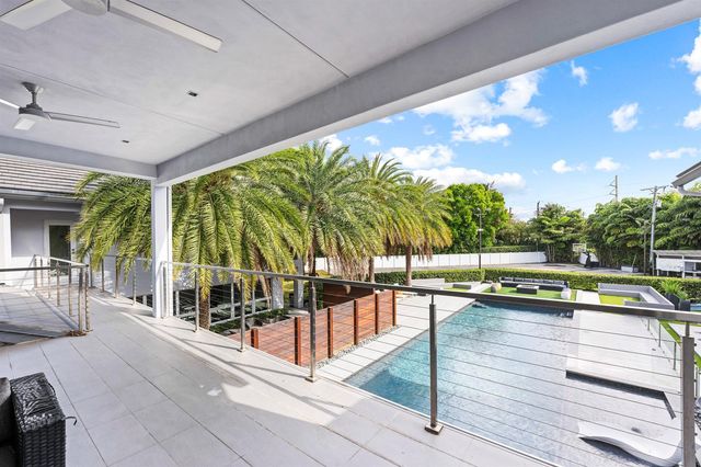 7047 San Sebastian Circle, Boca Raton, FL 33433