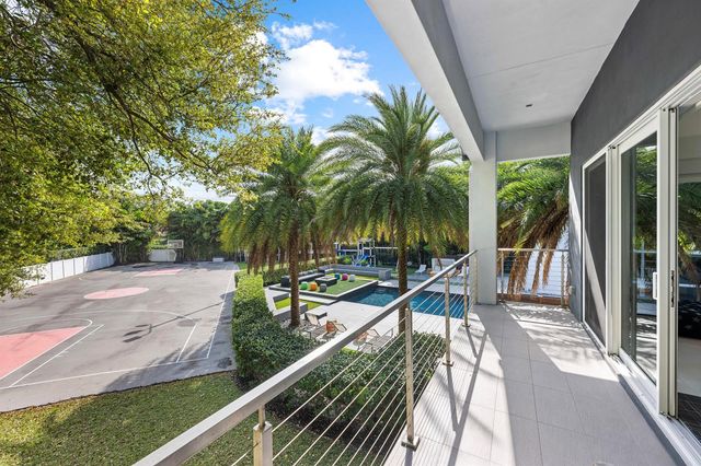 7047 San Sebastian Circle, Boca Raton, FL 33433