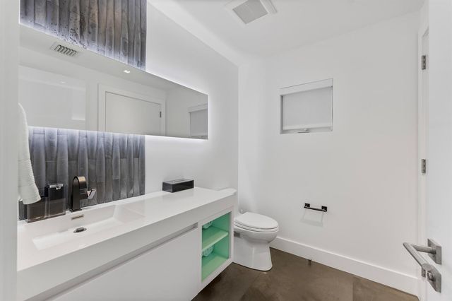 7047 San Sebastian Circle, Boca Raton, FL 33433