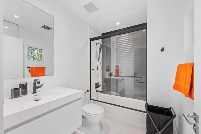 7047 San Sebastian Circle, Boca Raton, FL 33433
