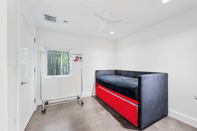 7047 San Sebastian Circle, Boca Raton, FL 33433