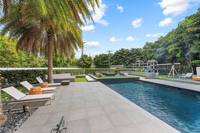 7047 San Sebastian Circle, Boca Raton, FL 33433