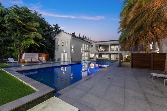 7047 San Sebastian Circle, Boca Raton, FL 33433