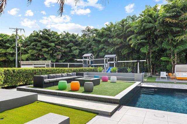 7047 San Sebastian Circle, Boca Raton, FL 33433