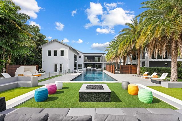 7047 San Sebastian Circle, Boca Raton, FL 33433