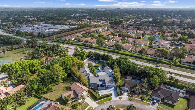 7047 San Sebastian Circle, Boca Raton, FL 33433