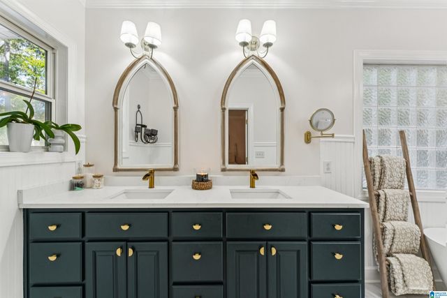 6877 ROPER ROAD, Trussville, AL 35173