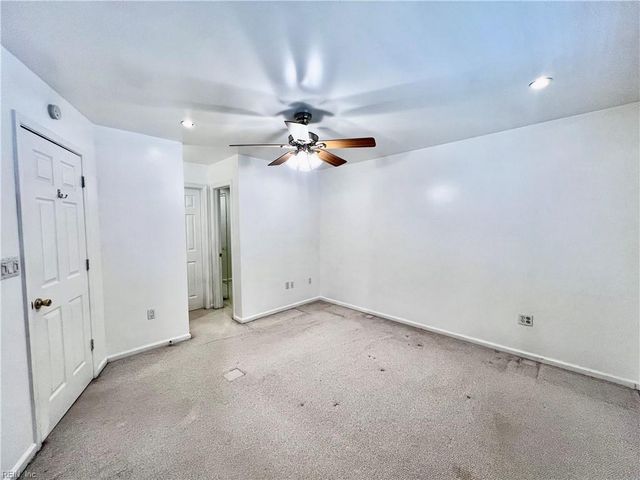 312 Tarneywood DR, Chesapeake, VA 23320