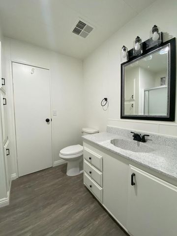 601 N Kirby Street 281, Hemet, CA 92545