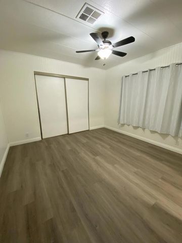 601 N Kirby Street 281, Hemet, CA 92545