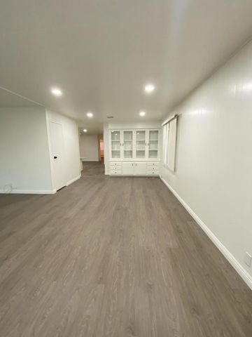 601 N Kirby Street 281, Hemet, CA 92545