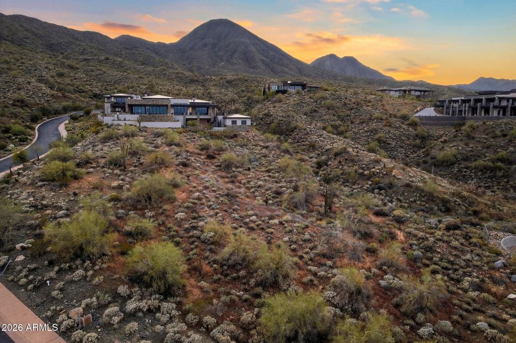 Image 11 of property listing at 14222 E GREY OWL Trail 168, Fountain Hills, AZ 85268