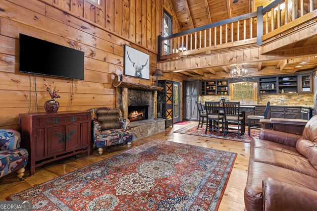 160 Adams Circle, Mineral Bluff, GA 30559
