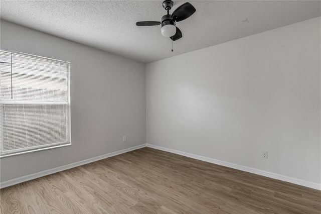 5546 REGAL OAK CIRCLE, Orlando, FL 32810