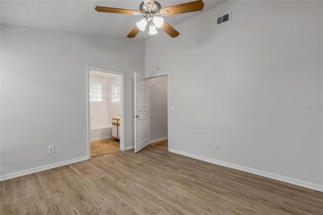5546 REGAL OAK CIRCLE, Orlando, FL 32810