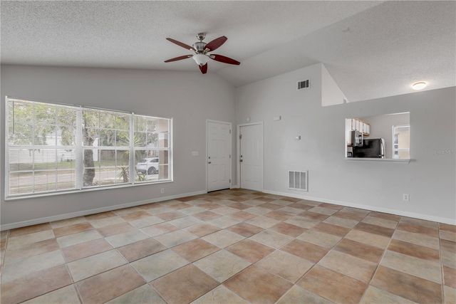 5546 REGAL OAK CIRCLE, Orlando, FL 32810
