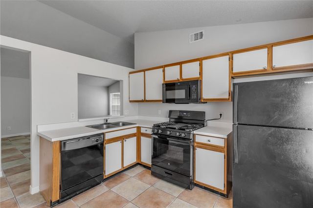 5546 REGAL OAK CIRCLE, Orlando, FL 32810