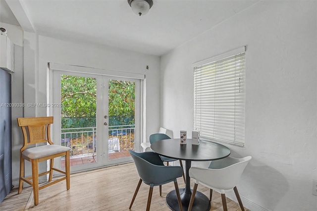 702 Boabadilla, Coral Gables, FL 33134