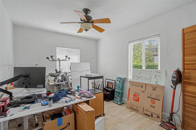 702 Boabadilla, Coral Gables, FL 33134