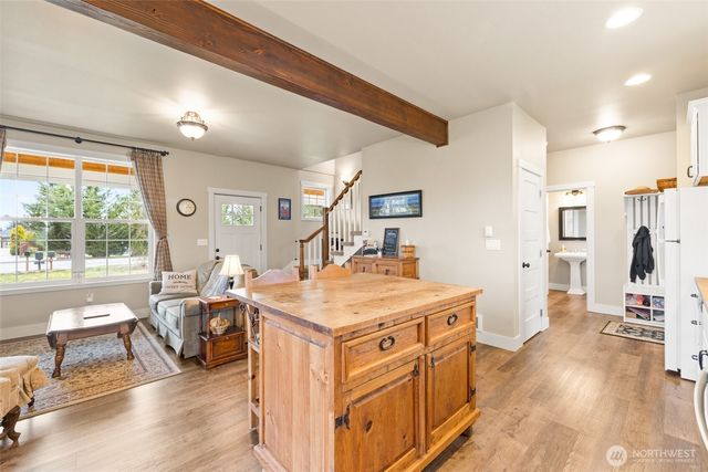 981 W Hendrickson Road, Sequim, WA 98382