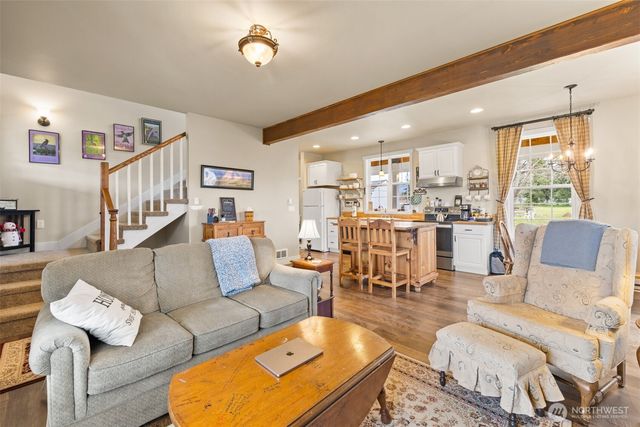 981 W Hendrickson Road, Sequim, WA 98382