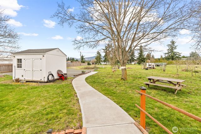 981 W Hendrickson Road, Sequim, WA 98382