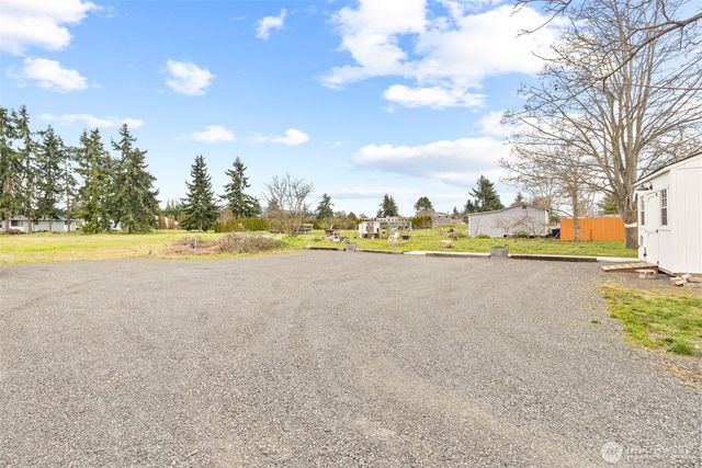 981 W Hendrickson Road, Sequim, WA 98382