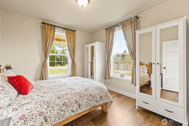 981 W Hendrickson Road, Sequim, WA 98382
