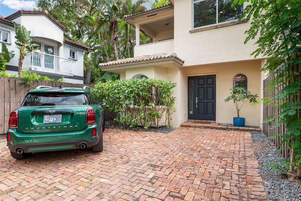 3124 Jackson Ave 1, Miami, FL 33133