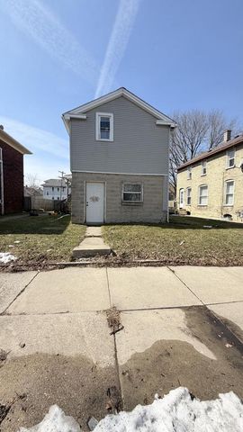 1814 Center STREET, Racine, WI 53403