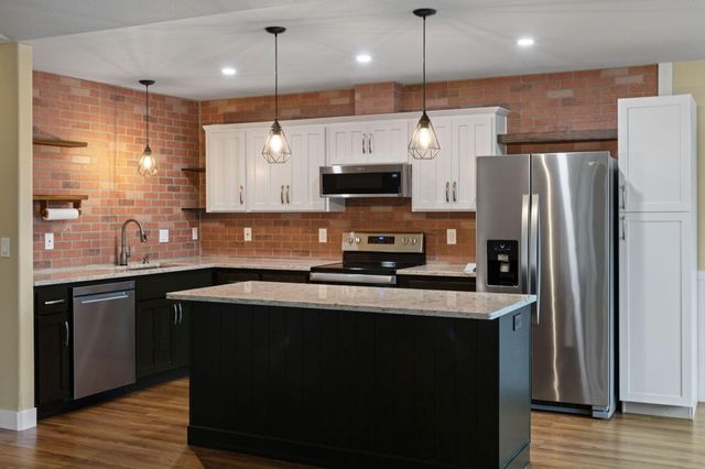 973 E Cascade Avenue, Sisters, OR 97759