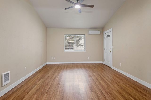 973 E Cascade Avenue, Sisters, OR 97759