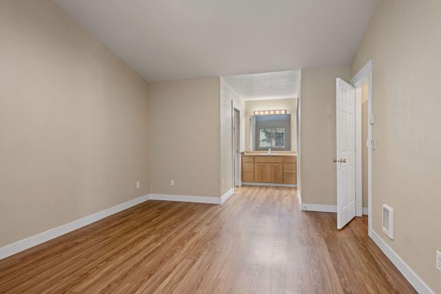 973 E Cascade Avenue, Sisters, OR 97759