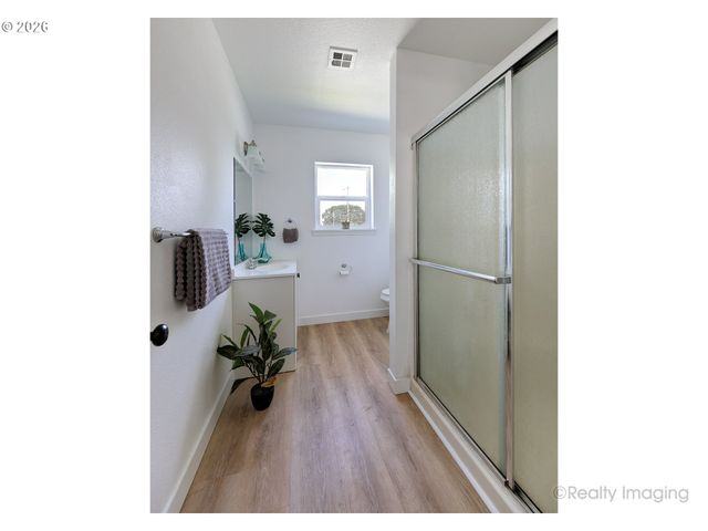 1637 HAWTHORNE St, Forest Grove, OR 97116