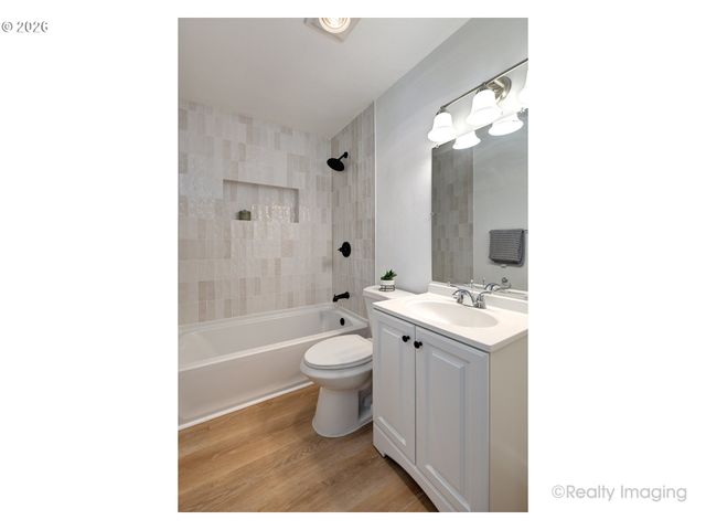 1637 HAWTHORNE St, Forest Grove, OR 97116